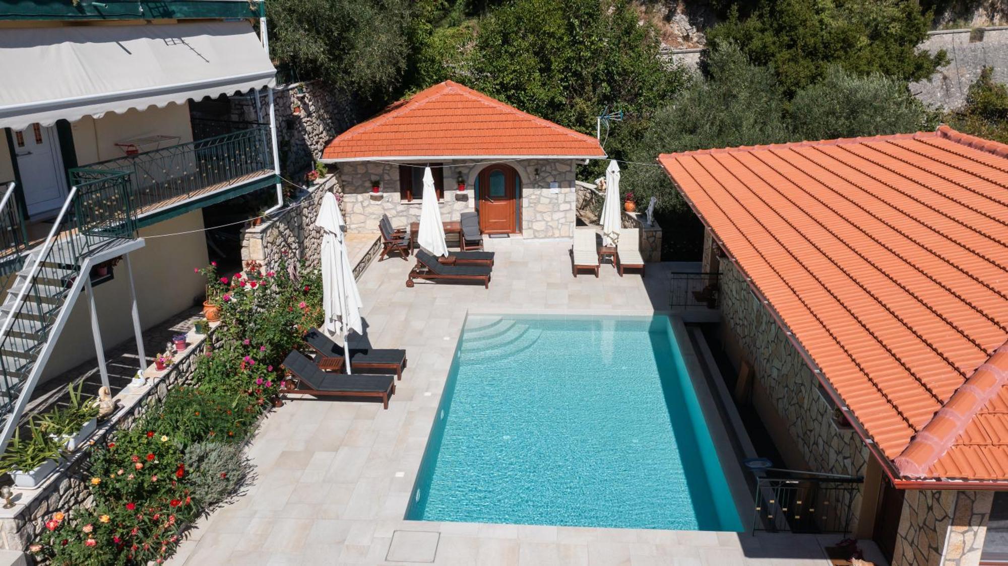 Secret Paradise Karia  Luaran gambar